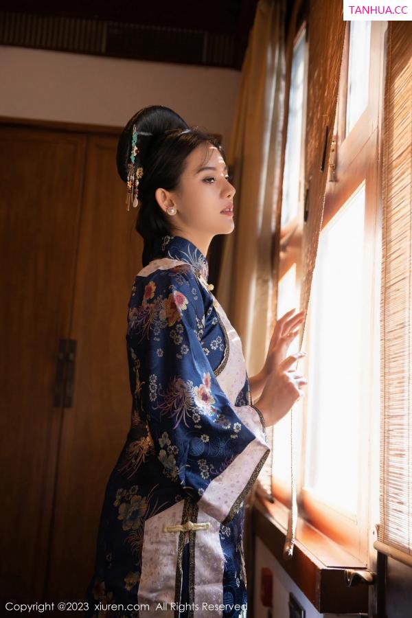 就是阿朱啊  [XiuRen]高清写真图 2023.03.10 No.6398 就是阿朱啊 宫廷服饰第16张图片
